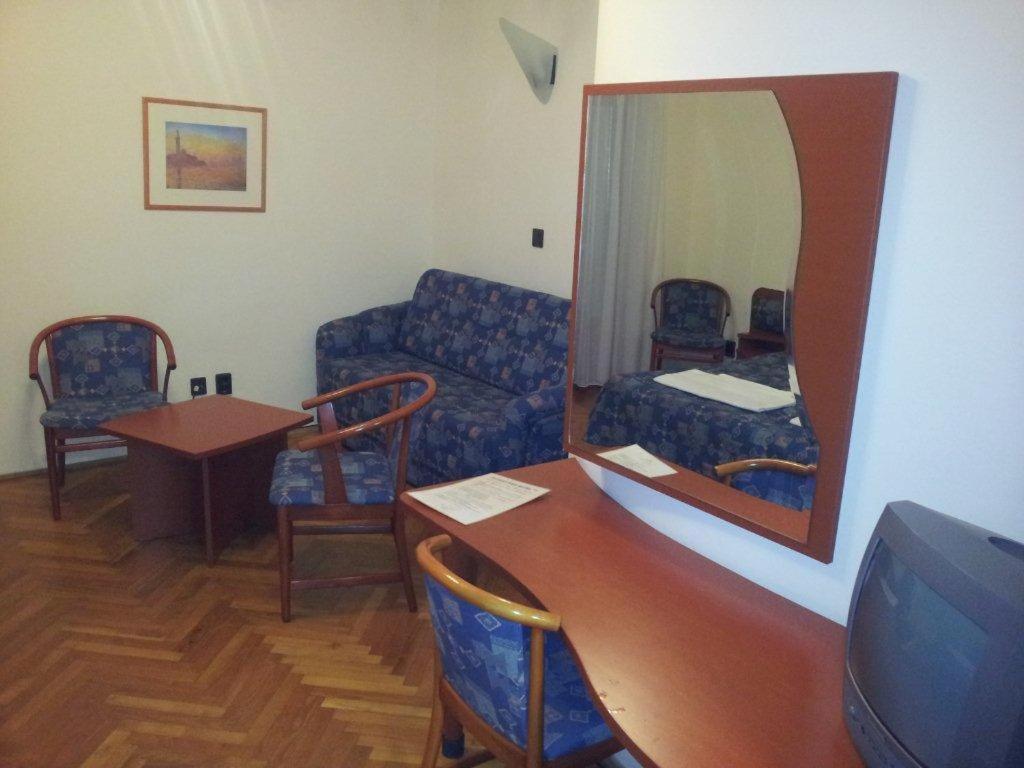 Fenyves Hotel Bekescsaba Ngoại thất bức ảnh