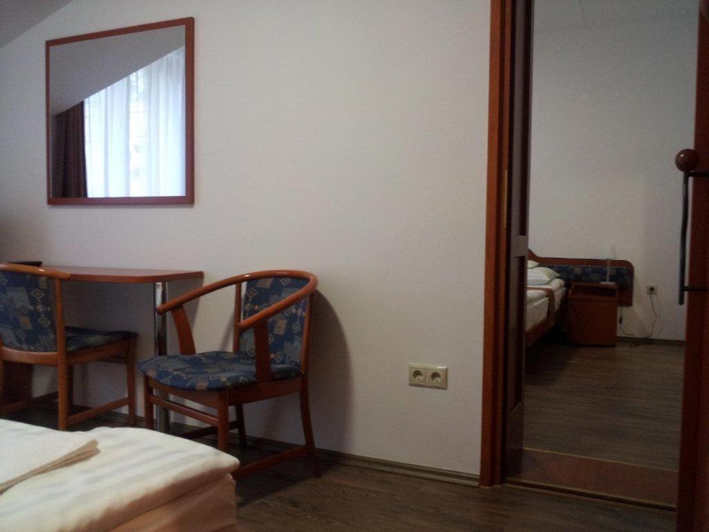 Fenyves Hotel Bekescsaba Ngoại thất bức ảnh